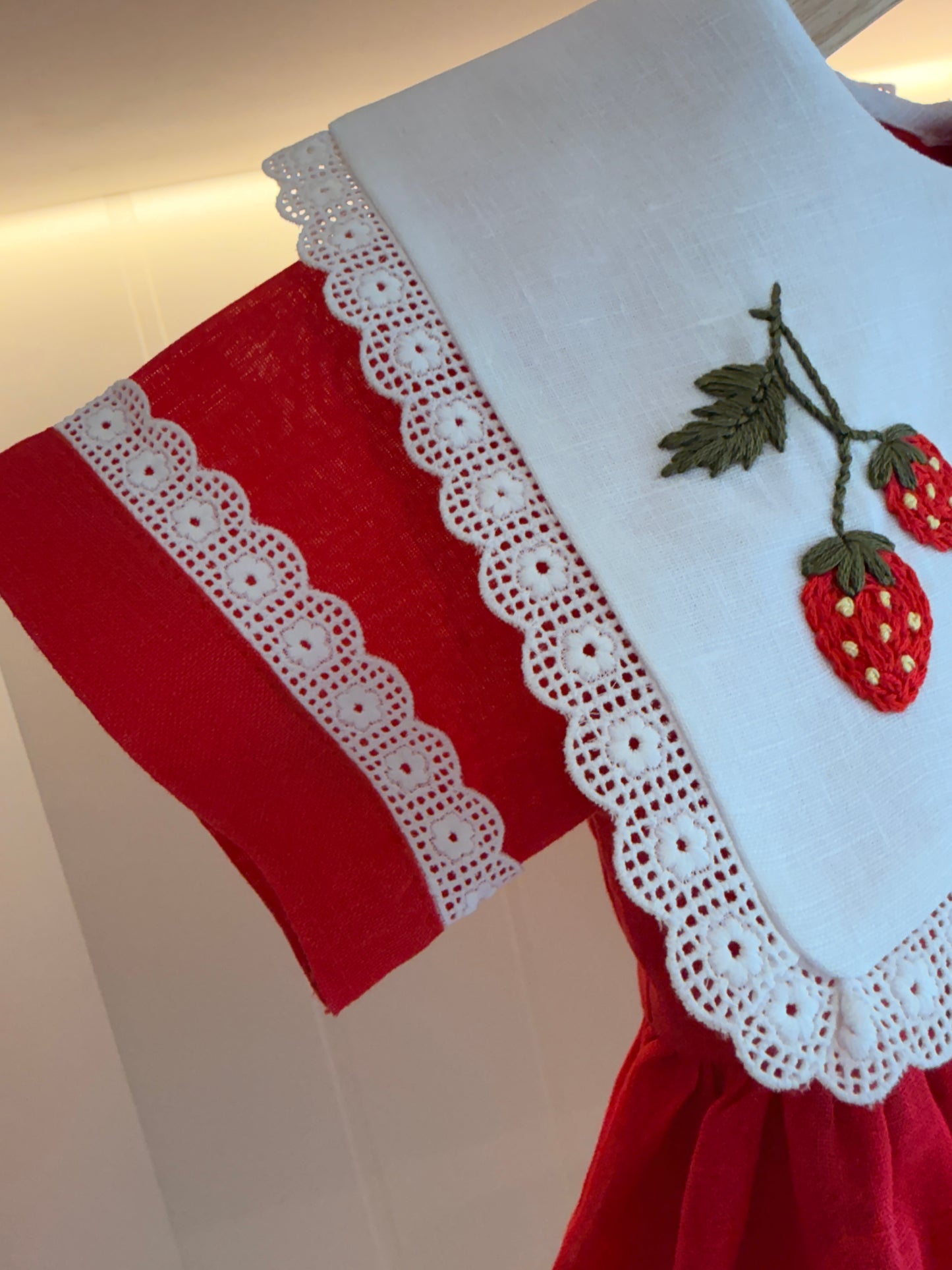 VESTIDO TAPETE FRUTAL